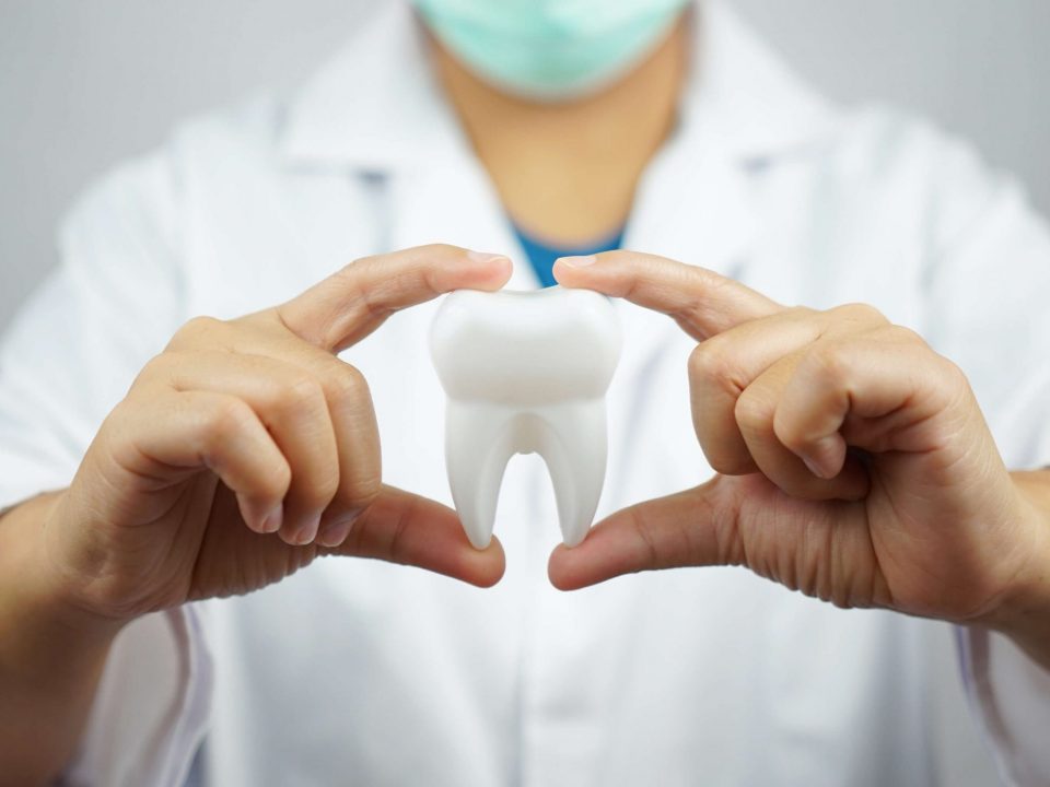 ویژگی های مرکز دندانپزشکی برای ایمپلنت چیست؟